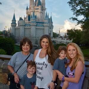 Meet your Posher, Mitzi